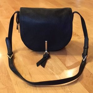 VERA BRADLEY | Pebbled Leather Carson Saddle Bag Crossbody Purse